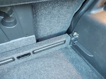 VW Golf Plus 1.9 TDI, Bluemotion - 13