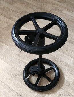 Cybex Priam 4.0 Matt Black,  3 kombinace - 13