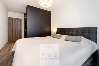 Prodej 2+kk 58,9m2  s balkonem, garážovým stáním - Praha 3 - - 13