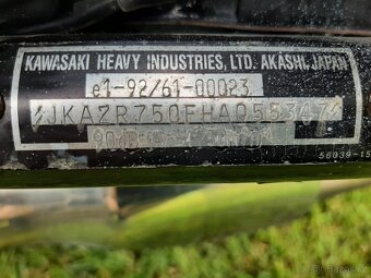 Kawasaki ZR 750 S - 13