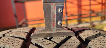 285/45r21 Bridgestone Blizzak LM005 zimní 3ks 285/45/21 - 13