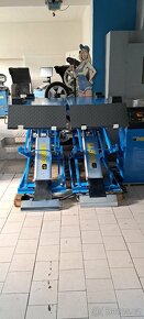 Vybavení pneu-autoservisu( zvedák,zouvačka,vyvažovačka) - 13