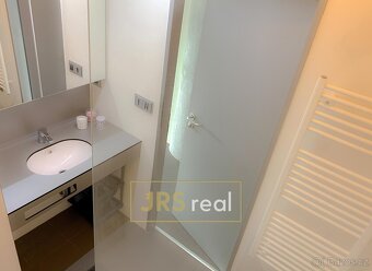 Pronájem loftového bytu 1+kk, 41 m2 - Zlín, ev.č. 160083DV - 13