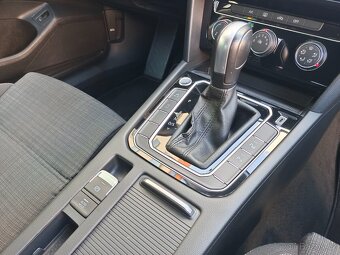VW Passat B8 Variant 2.0TDI 90kW DSG 116tkm Virtu Full LED - 13