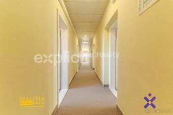 Prodej víceúčelového komplexu 695 m², pozemek 1 554 m² - Uhe - 13