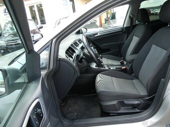 Volkswagen Golf 1,2 TSi 63kW serviska, závěs - 13