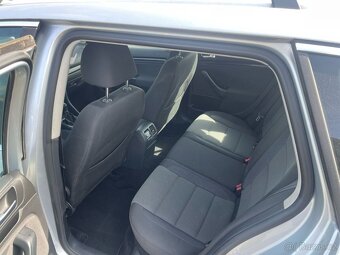 Volkswagen Golf - 13