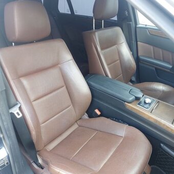 Mercedes-Benz třídy E kombi E500 AMG Line 4Matic Air (č.1095 - 13