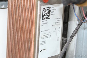 Prodám akumulační nádrž Vaillant s přímím ohřevem teplé vody - 13