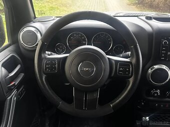 Jeep Wrangler Sahara 3.6 V6 Unlimited 4x4 Kůže Navi 2018 - 13