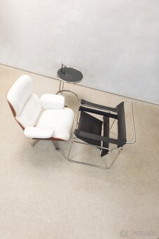KŘESLO CHARLES & RAY EAMES S PODNOŽKOU - 13