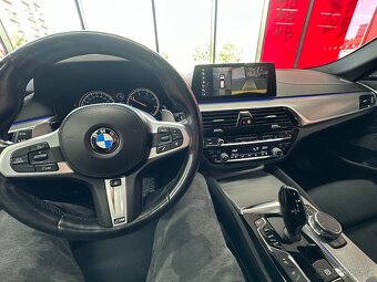 BMW M550D xDrive touring - 13