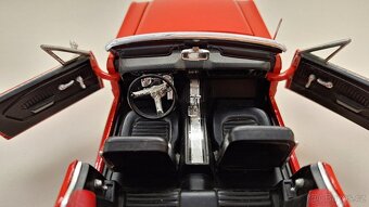 1:18 FORD MUSTANG CABRIO 1965 - 13