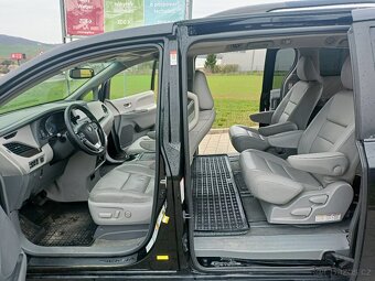 TOYOTA SIENNA XLE 3,5 V6 AWD  2015 NOVÝ MODEL 7 míst LPG - 13