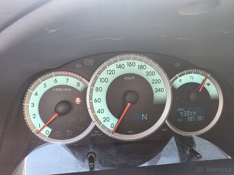 Toyota Corolla Verso 1.8, 7 mist, benzín - 13
