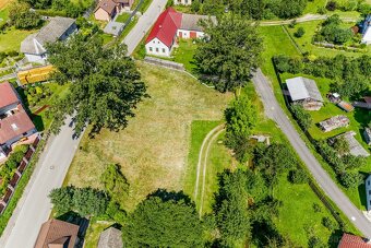 Stavební pozemek 1290 m2  s inž. sítěmi, Lodhéřov, JH - 13