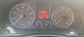 VW Golf 5 1,6-75kw-benzín-bez koroze - 13