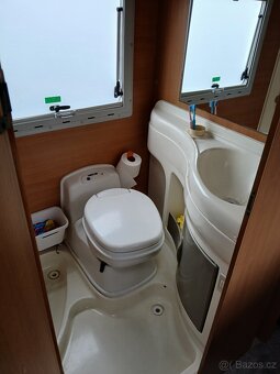 KRÁSNÝ OBYTNÝ AUTOMOBIL ALKOVNA FIAT DUCATO 2.3 JTD 2.MAJ.ČR - 13