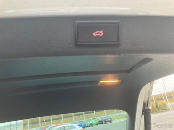 Škoda Superb 2 combi 2,0 TDi 103kw DSG - 13