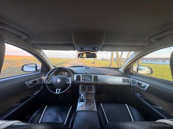 JAGUAR XF 250 3.0 tdi (202kw) 2012 rok - 13