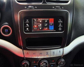 FIAT FREEMONT 2,0JTDM MANUÁL 7 MÍST VÝHŘEV-SEDADEL-ALU 19´´ - 13
