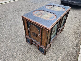 Komoda, malovana truhla, intarzovany pribornik - 13