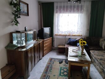 Dvoupodlažní Rodinný dům se zahradou - 13