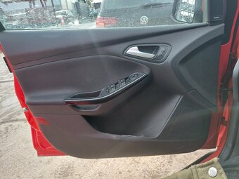 Ford Focus combi 1.5 110kw benzin manual 2017 - 13