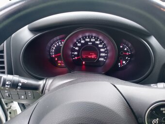 KIA SOUL 1.6 CVVT 91 kW, r.v. 2018 - TOP STAV - 13