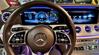 Mercedes-Benz E Class Coupé EQ Hybrid 2020 - 13