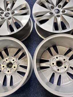 5x112 R16 originál alu Škoda Octavia IV. 4 - ET46 - 13