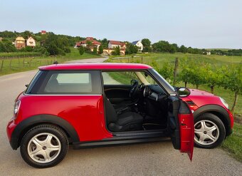 Mini One 1.6 16V 55KW/75 koní R.V.02/2013 - 13