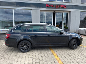 Škoda Octavia 2.0 TDI COMBI STYLE Edition 4x4 DSG - 13