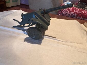 Dělo, tank - 13