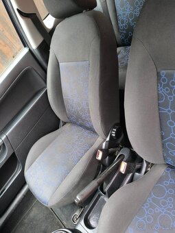 Prodám Ford Fiesta 1.3 44kw rok 2006 - 13