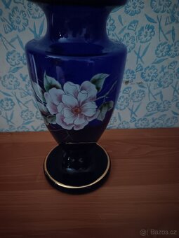 Prodám velkou modrou skleněnou vázu - 13