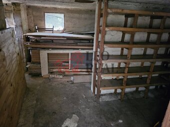 Prodej chaty 90 m², Praha – vlastní pozemek 647 m², klid a z - 13