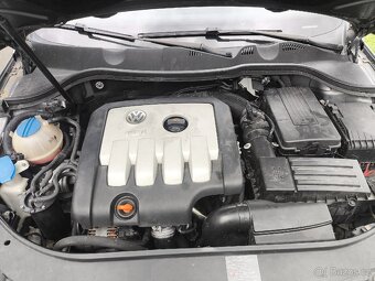 Prodám Passat B6 2.0 TDI 16v bkp - 13