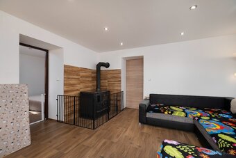 Prodej rodinného domu 235 m², pozemek 4435 m² Jestřabí - 13