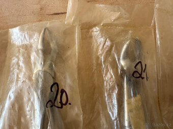 NEPOUŽITÉ zubařské extrakční kleště CHIRANA 3 - 13