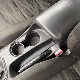 Kia Ceed 1,6 CRDi - 13