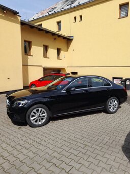 Mercedes C220d 4matic najeto 73000 Top stav - 13