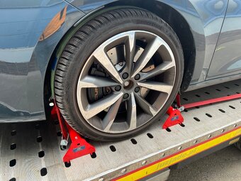 Půjčovna odtahovky pronájem - náklad až 2000kg na sk. B - 13