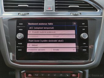VW Touran DSG HIGHLINE LED ACC NAVI VYHŘ.SEDAČKY TAŽNÉ - 13
