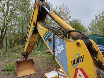 KOMATSU WB 93 R-2 traktorbagr 4x4 - 13