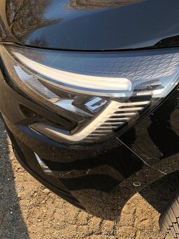 Renault Clio Initiale Paris ( Plná výbava ) - 13