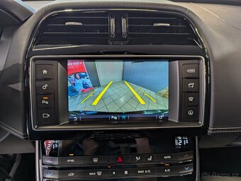 Jaguar XE 2.0d A/T R-SPORT PANORAMA, KAMERA, DPH - 13