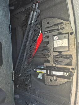 Volkswagen Touran 1.6 TDI Comfortline BlueMotion Tech - 13