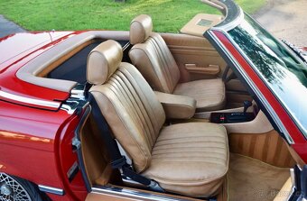 Mercedes-Benz w 107  500 sl - 13