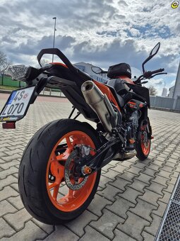 KTM 890 Duke GP - 13